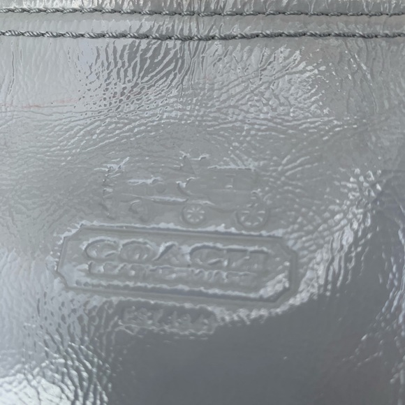 Light grey Coach leather handbag - Picture 2 of 11